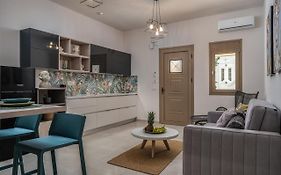 Andy'S & Hari'S Elegant Town Studios
